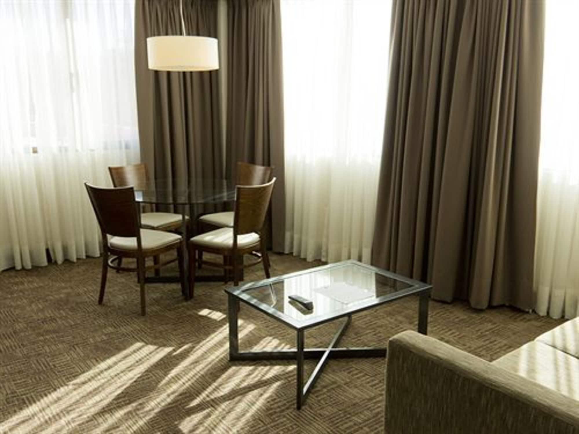 Hotel Director Vitacura Сантяго Екстериор снимка