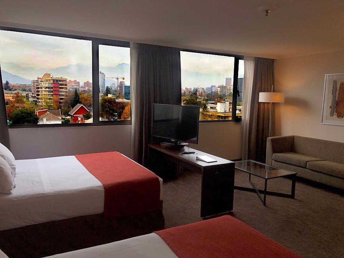Hotel Director Vitacura Сантяго Екстериор снимка
